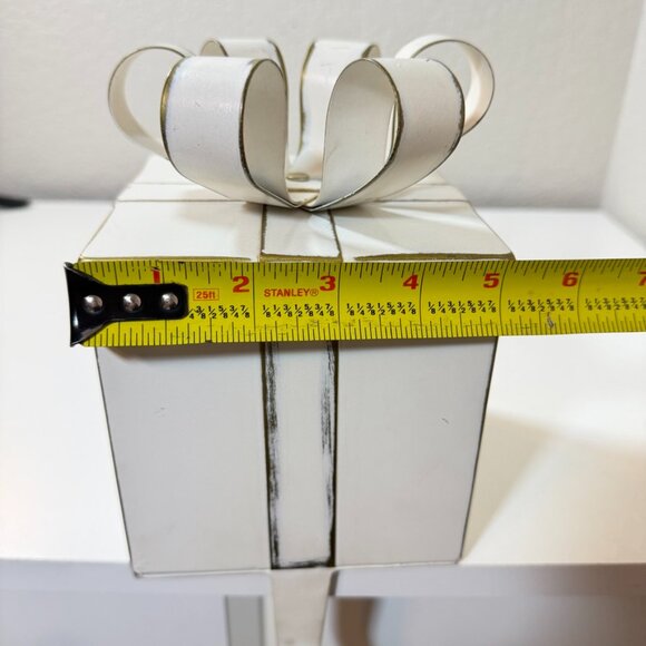 BALLARD DESIGNS Gift Box Stocking Hanger White Metal Bow Box RARE RETIRED! - Picture 14 of 15